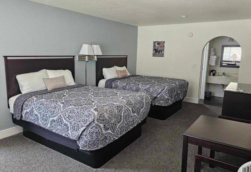 Номер Deluxe, El Rancho Motel