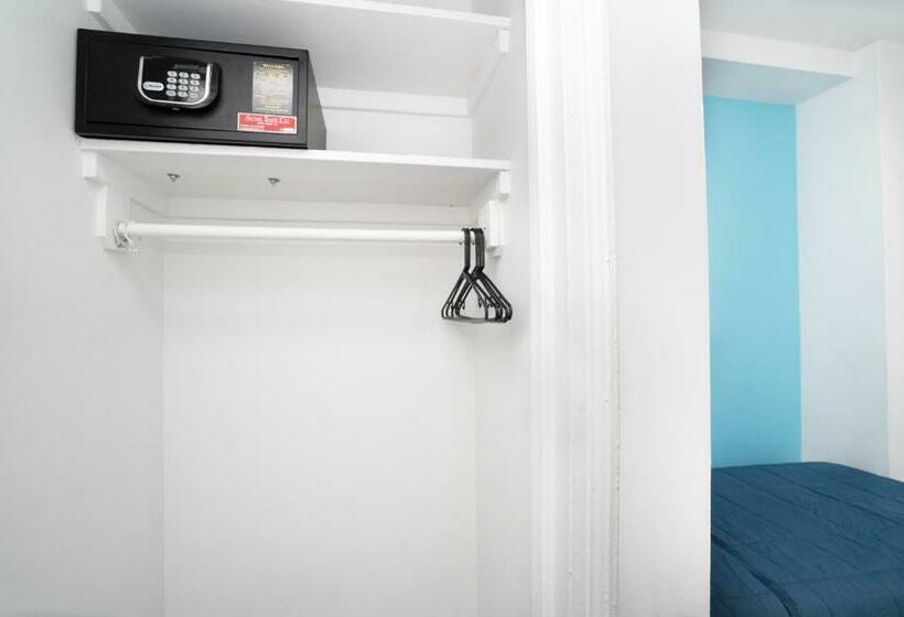 اتاق استاندارد یک تخته با سرویس بهداشتی مشترک, West Side Ymca