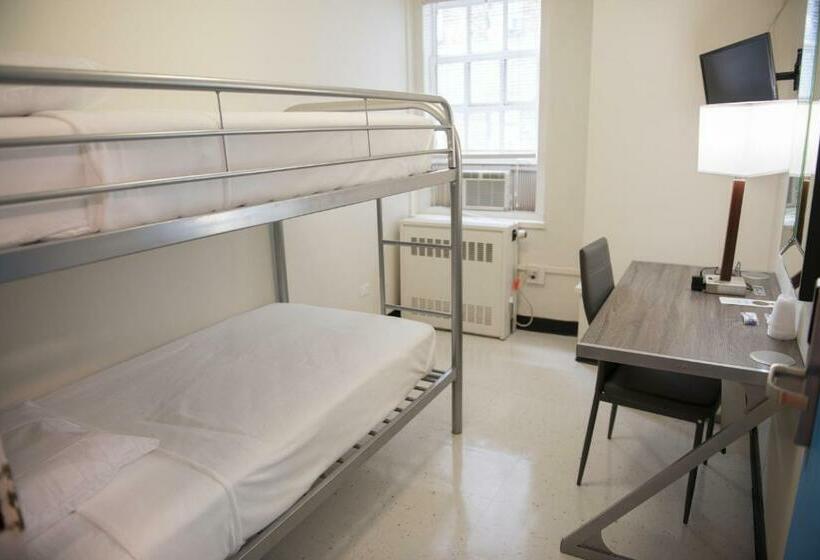 اتاق استاندارد با تختخواب دوطبقه و حمام مشترک, West Side Ymca