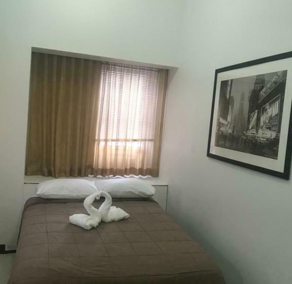 اتاق استاندارد با سرویس بهداشتی مشترک, West Side Ymca