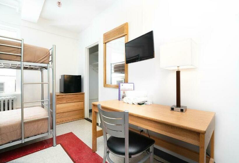 اتاق استاندارد چهار تخته, West Side Ymca