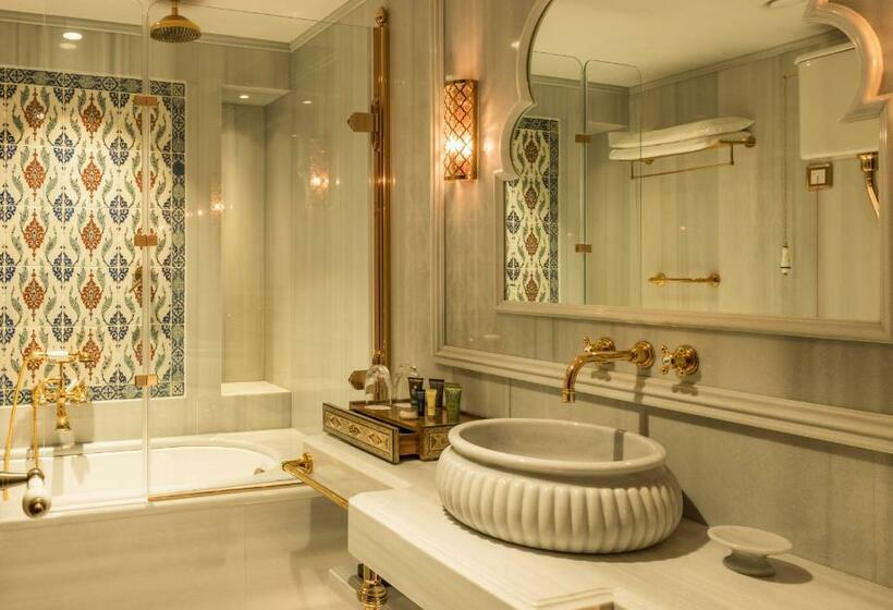 Deluxe Room Sea View, Ajwa Sultanahmet   Preferred Hotels Lvx Collection
