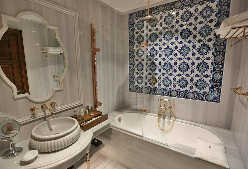 Suite Sea View, Ajwa Sultanahmet   Preferred Hotels Lvx Collection