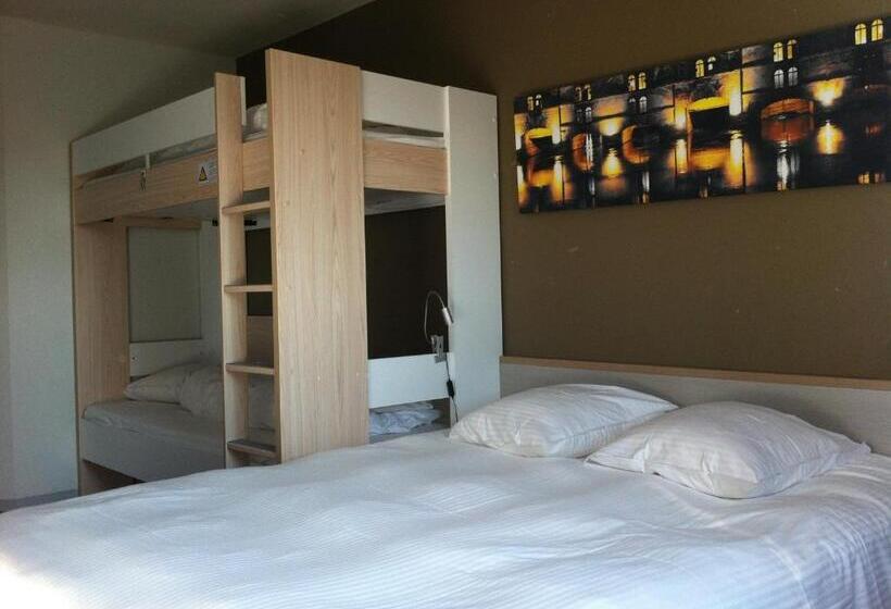 Семейный Номер, Als Hôtel