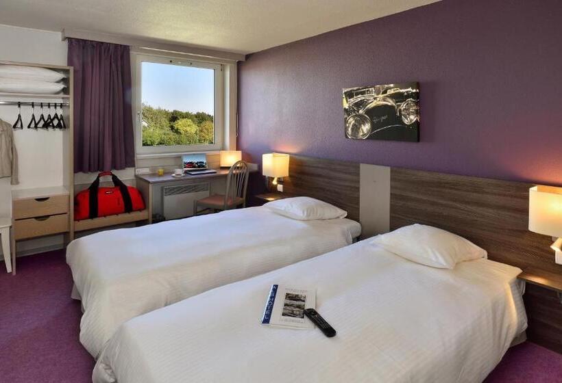 Номер Стандарт, Als Hôtel