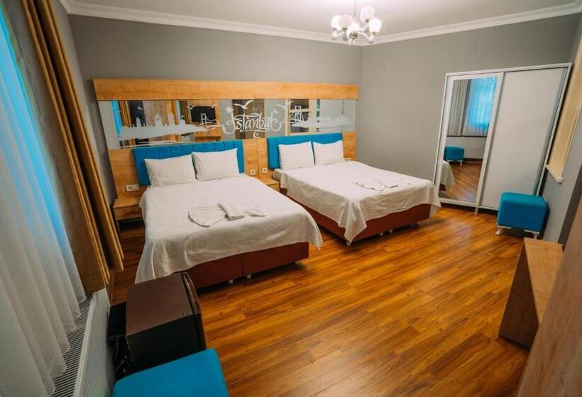 Deluxe Quadruple Room