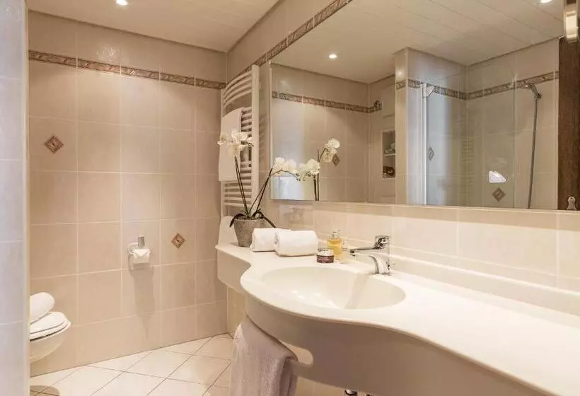 景色の見えるデラックスルーム, Europa Suites St Moritz