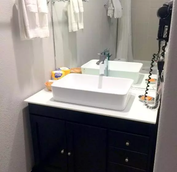 Standard-huone 2 Parivuodetta, Fairbridge Inn & Suites Gateway To Yosemite