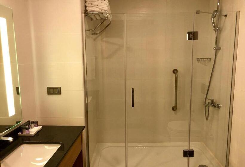 آپارتمان سوپریور 1 خوابه, Fehmi Bey