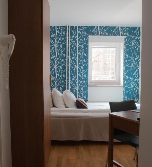 Standard Yhden Hengen Huone, L Conrad