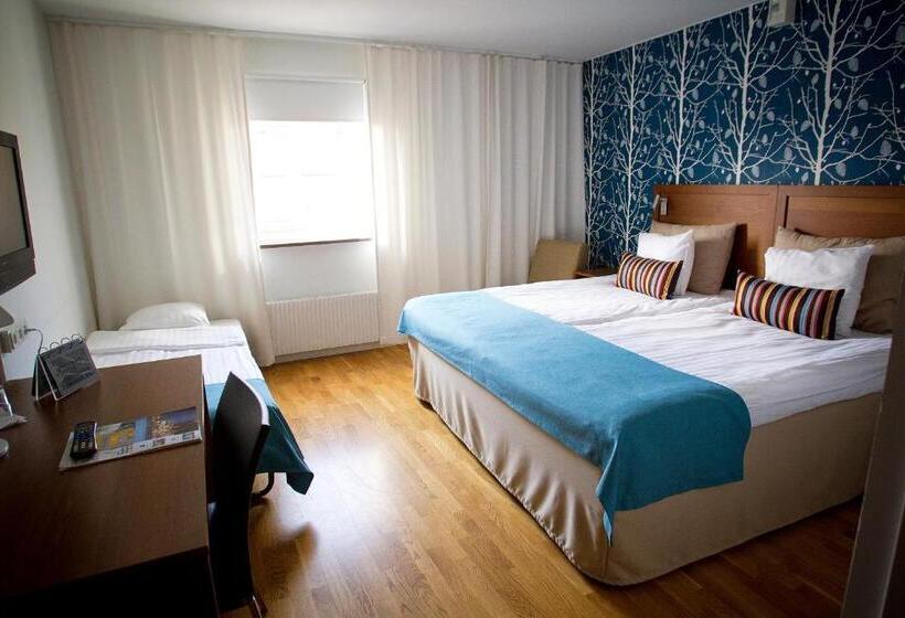 Superior-huone, L Conrad