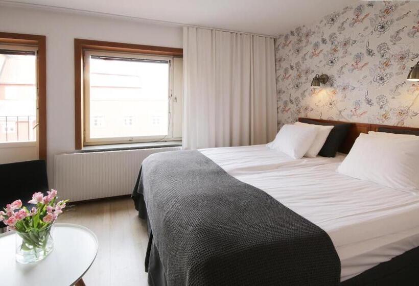 Superior-huone, L Conrad