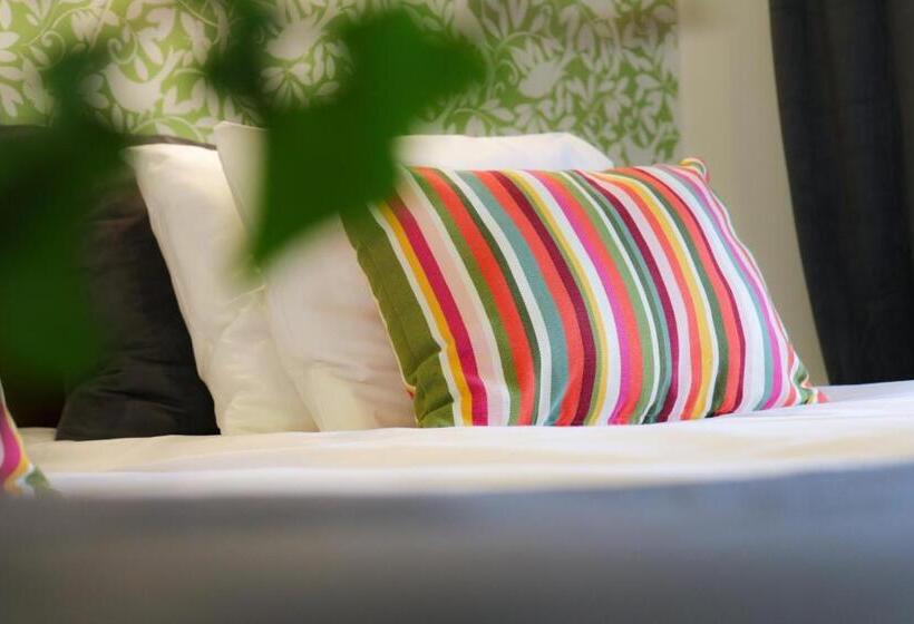 Standard-huone, L Conrad