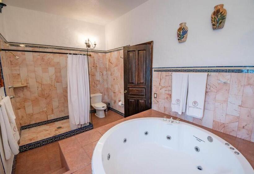 キングサイズベッドのデラックスルーム, Quinta Las Acacias Hotel Boutique