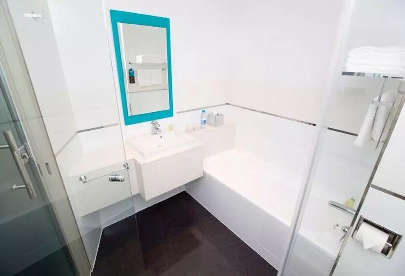 اتاق استاندارد, Southern Sun Waterfront Cape Town