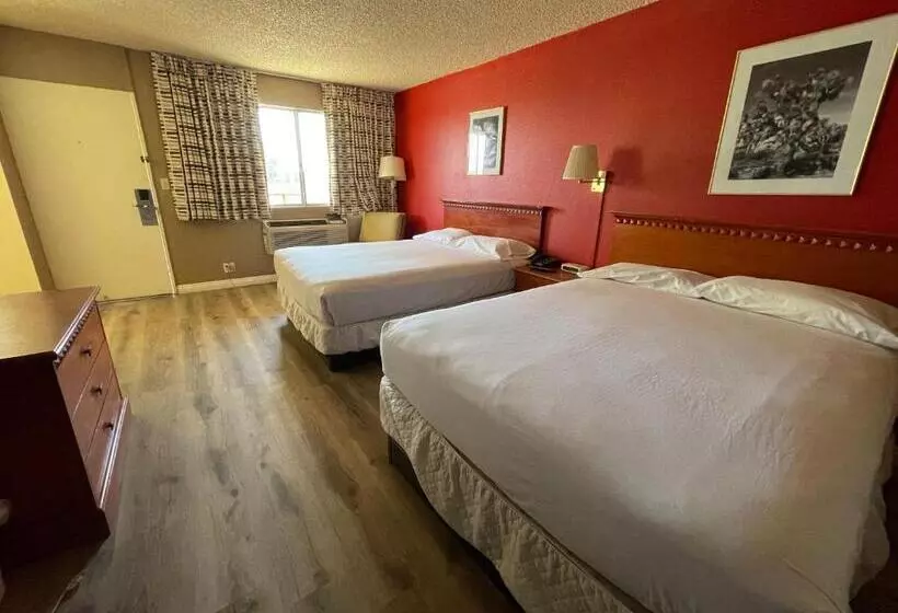 اتاق استاندارد با آشپزخانه, Travelodge By Wyndham Imperial El Centro