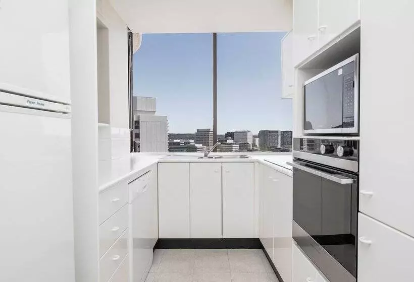 Huoneisto 2 Makuuhuonetta, Breakfree Capital Tower Apartments