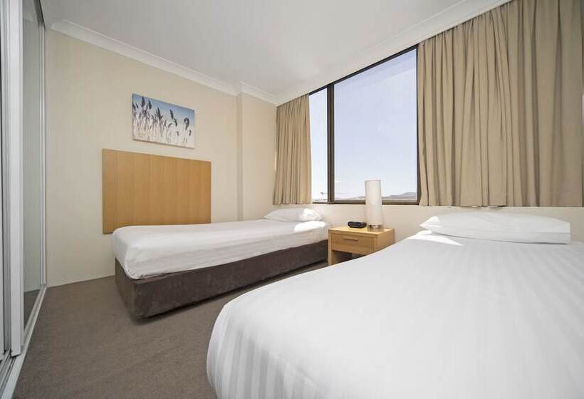 Апартаменты 2 Спальни, Breakfree Capital Tower Apartments