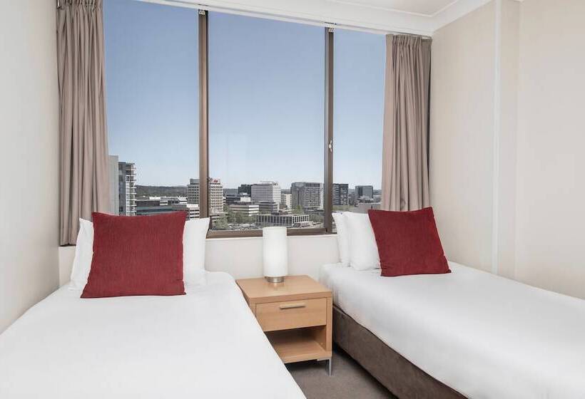 Апартаменты 2 Спальни, Breakfree Capital Tower Apartments