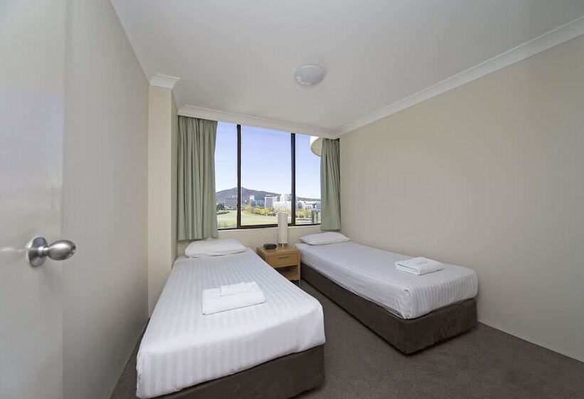 Апартаменты 3 Спальни, Breakfree Capital Tower Apartments