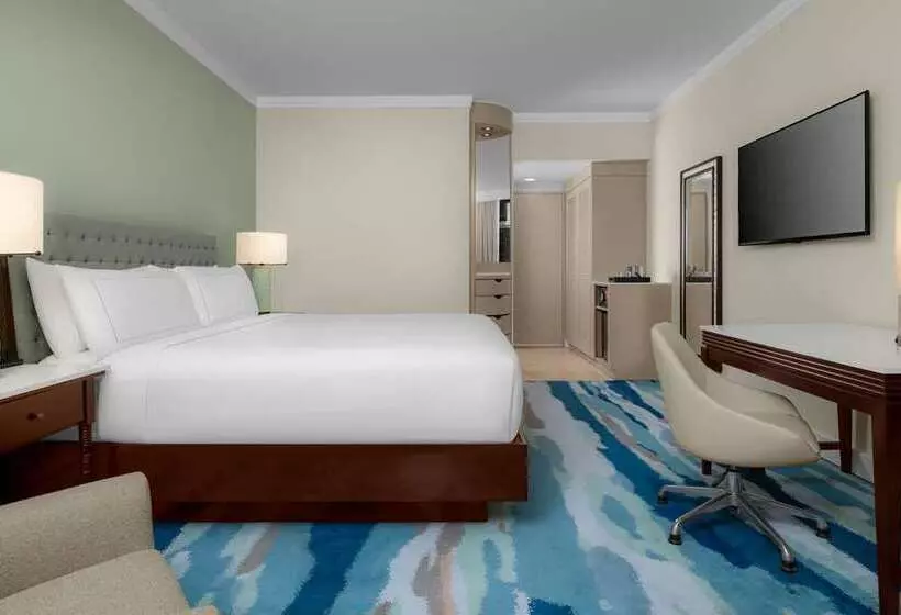 اتاق استاندارد با چشم‌انداز دریا, Hilton Aruba Caribbean Resort And Casino