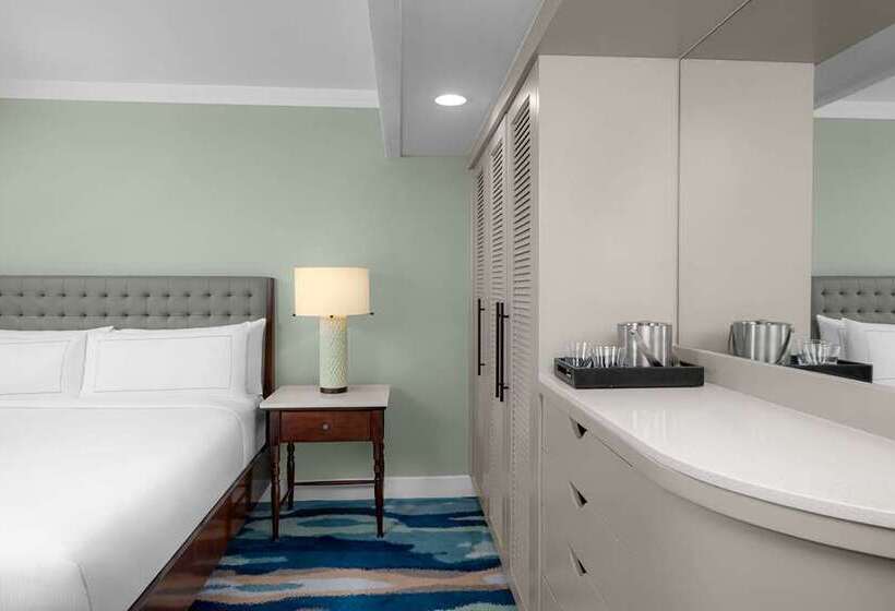 اتاق استاندارد با تخت بزرگ, Hilton Aruba Caribbean Resort And Casino