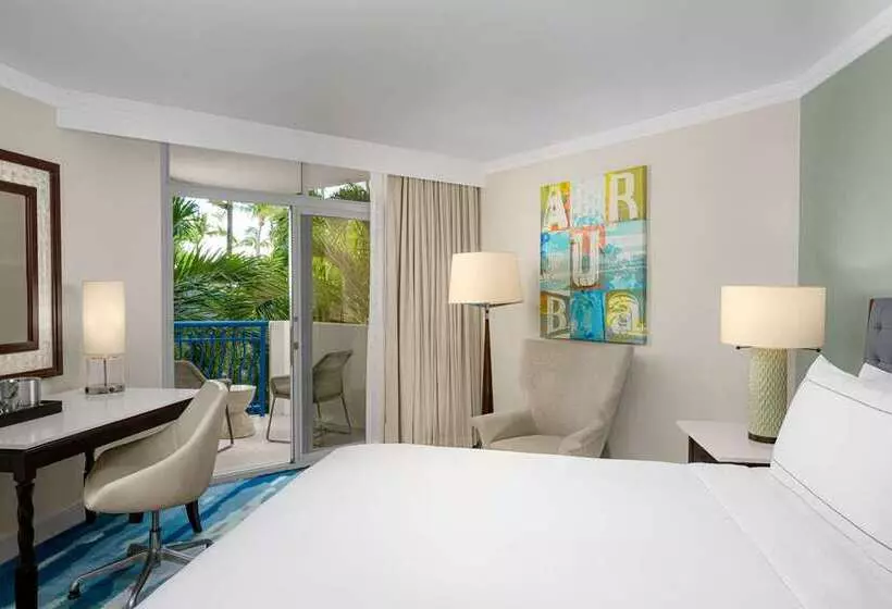 اتاق استاندارد با تخت بزرگ, Hilton Aruba Caribbean Resort And Casino