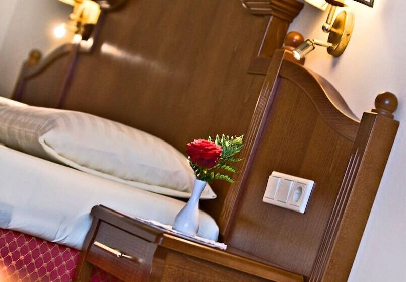 ダブルベッドスタンダードルーム, Berner