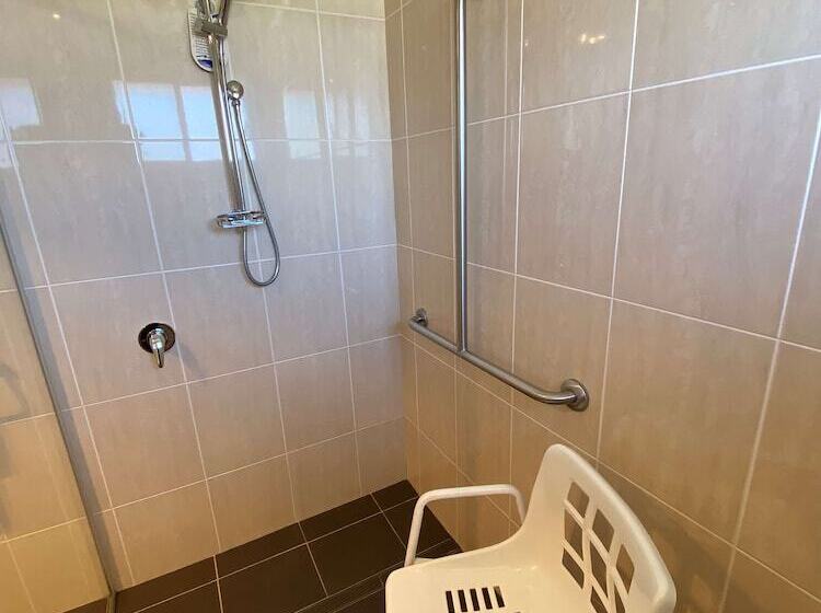 Номер Deluxe, Best Western Plus All Settlers Motor Inn
