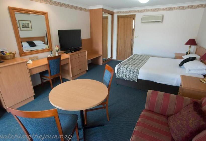 اتاق سوپریور با تخت بزرگ, Best Western Plus All Settlers Motor Inn