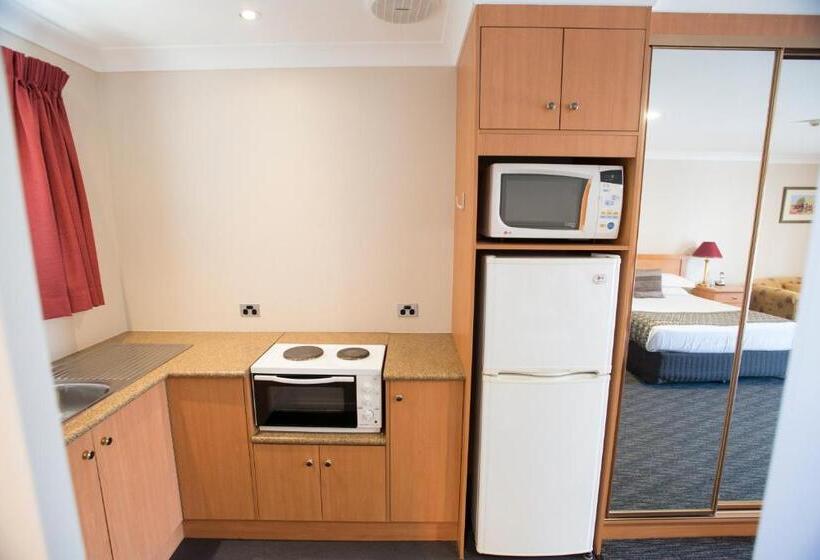 اتاق اجرایی, Best Western Plus All Settlers Motor Inn