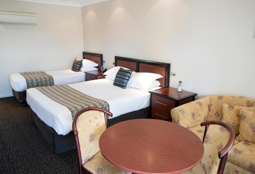 اتاق سوپریور با وان آب گرم, Best Western Plus All Settlers Motor Inn