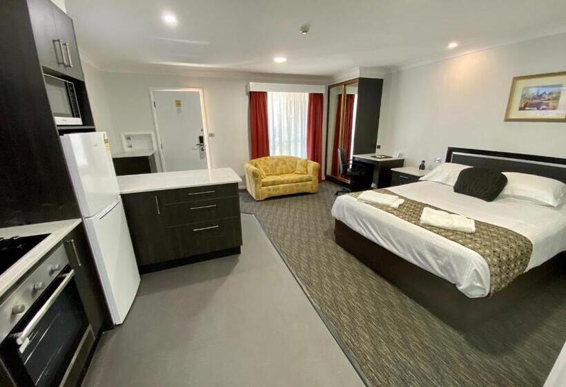 سوئیت مدیریتی 2 خوابه, Best Western Plus All Settlers Motor Inn