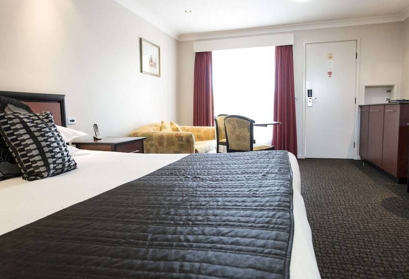 اتاق لوکس, Best Western Plus All Settlers Motor Inn