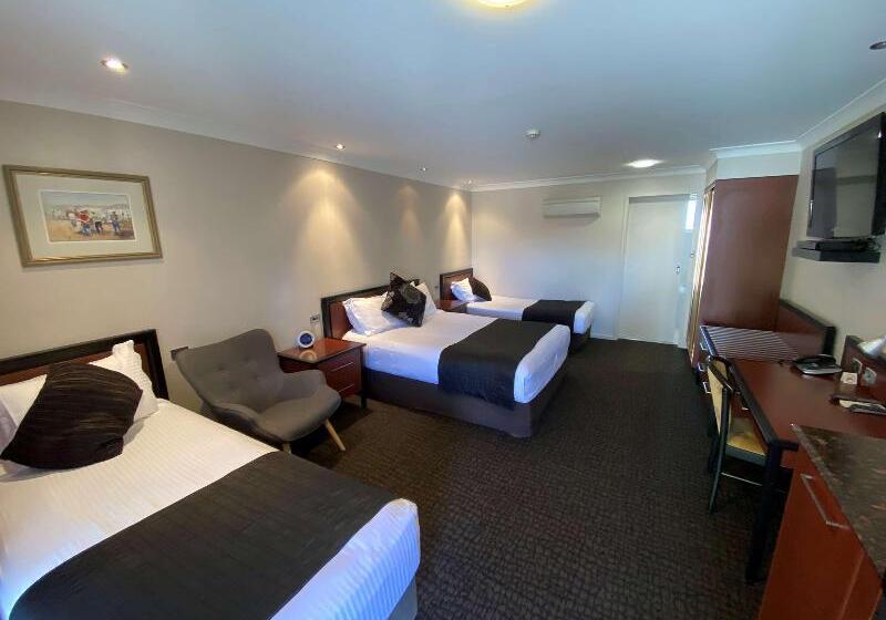 غرفة ديلوكس عائلية, Best Western Plus All Settlers Motor Inn