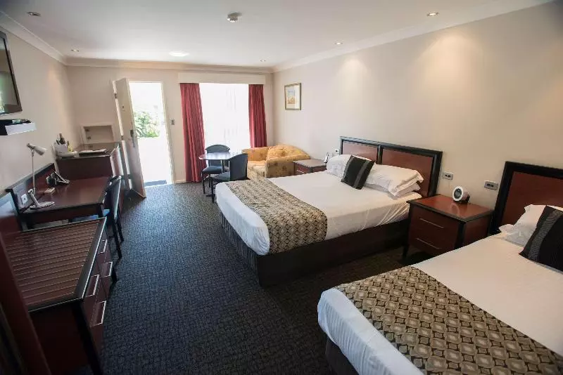 اتاق لوکس, Best Western Plus All Settlers Motor Inn