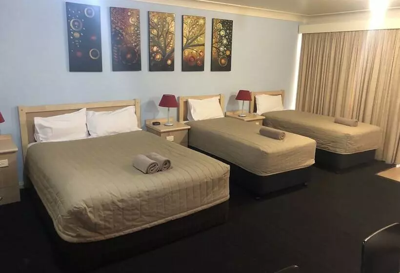 اتاق خانوادگی, Countryman Motor Inn Cowra