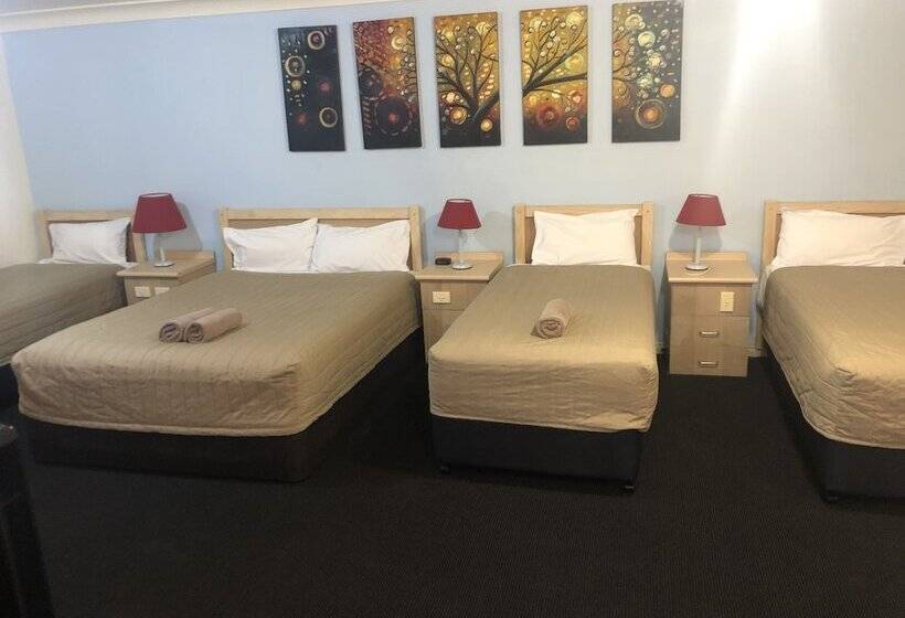 اتاق خانوادگی, Countryman Motor Inn Cowra