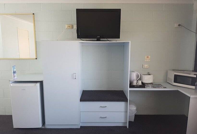 家庭间, Y Motels Rockhampton