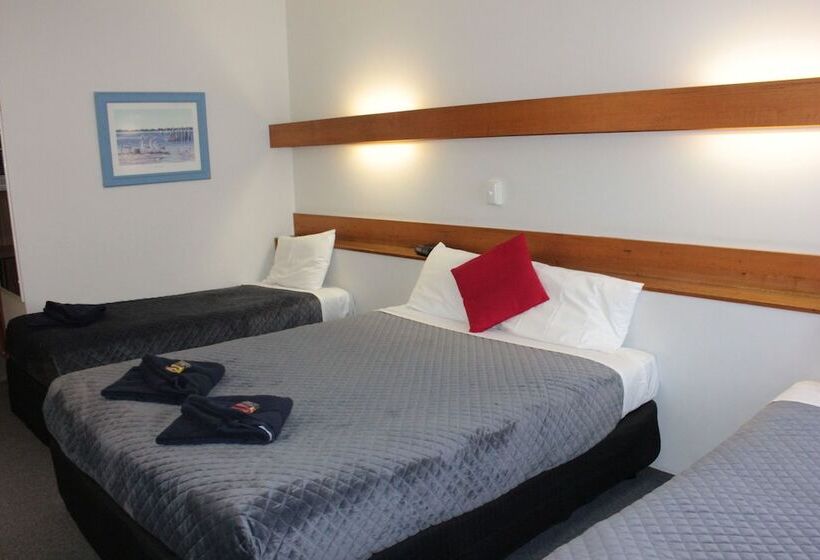 חדר משפחתי, Glynlea Motel