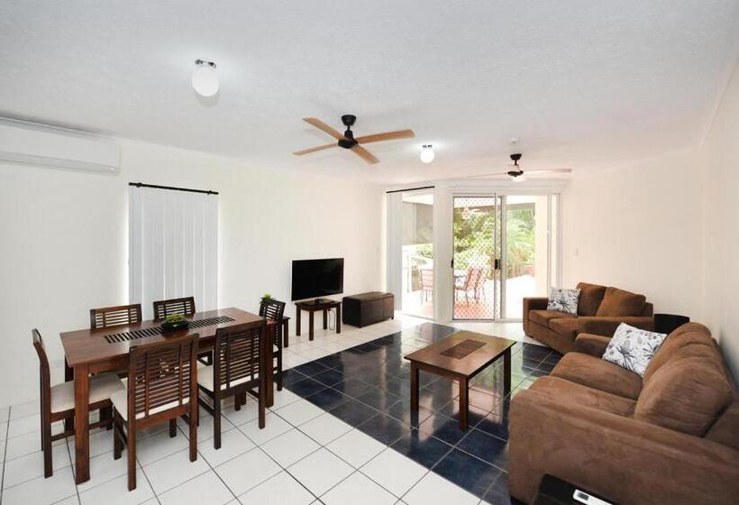 带1个卧室带花园景观的公寓, Golden Sands Beachfront Resort