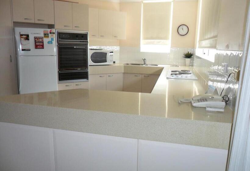 Апартаменты 2 Спальни, Grosvenor Beachfront Apartments Surfers Paradise