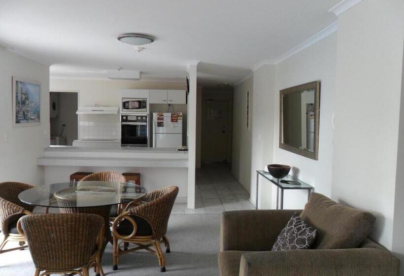 Апартаменты 2 Спальни, Grosvenor Beachfront Apartments Surfers Paradise