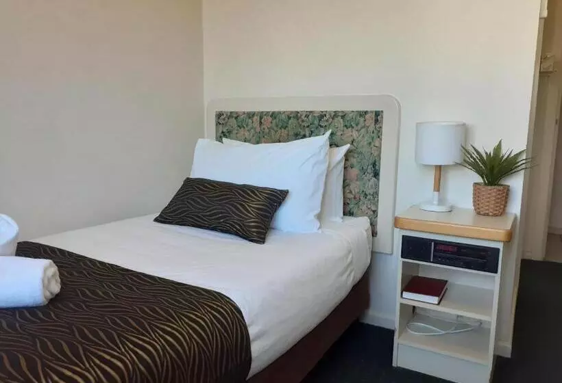 Economy Yhden Hengen Huone, Crest Motor Inn