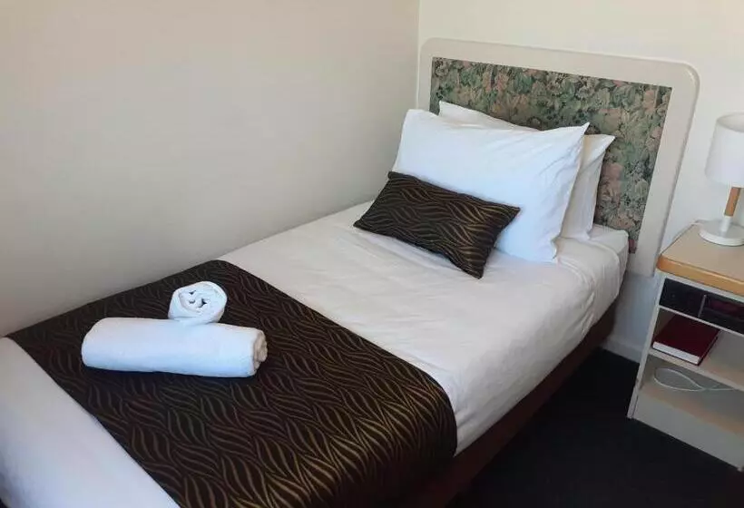 Economy Yhden Hengen Huone, Crest Motor Inn