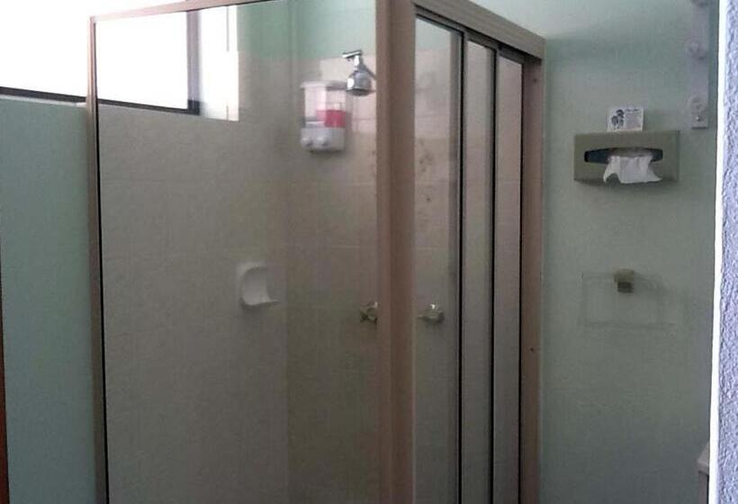 デラックスルーム, The Nambucca Motel