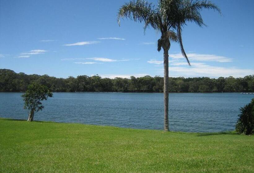 スタンダードスタジオ, The Nambucca Motel