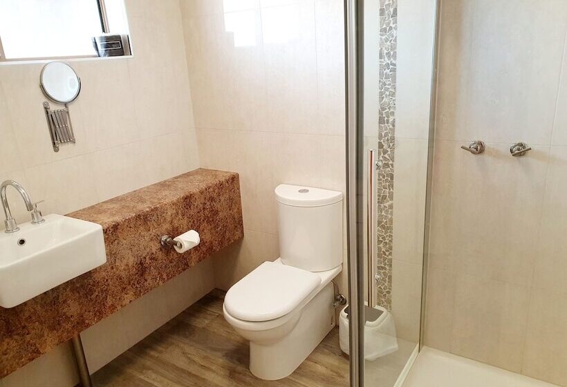 套房, Addison Motor Inn