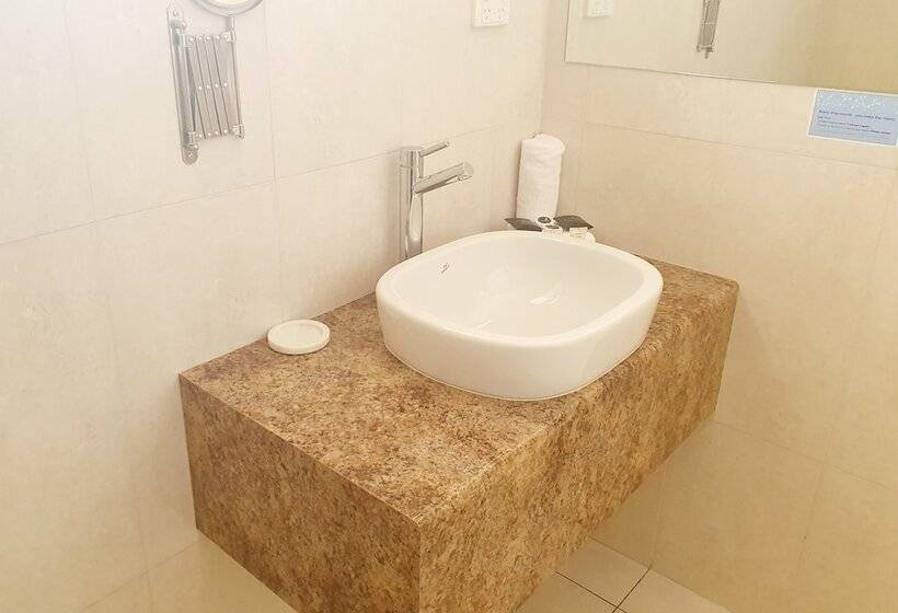 套房, Addison Motor Inn