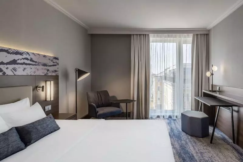 اتاق استاندارد با تخت بزرگ, Courtyard By Marriott Linz